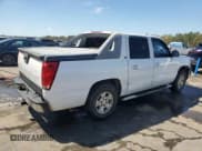 ✅ 2005 Chevrolet Avalanche Z66 • VIN: 3GNEC12Z45G141517 • Lot: 50164185. Listed on Copart with 267,047 mi. Free auction sales archive from the USA and detailed vehicle history report at DreamBid. Image 3.