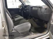 ✅ 2005 GMC Sierra 2500HD SLE • VIN: 1GTHK23235F877818 • Лот: 41710441. Опубликован ранее на IAAI с пробегом 179 653 миль. Бесплатный доступ к архиву аукционных продаж из США и подробный отчёт об истории автомобиля на DreamBid. Изображение 5.