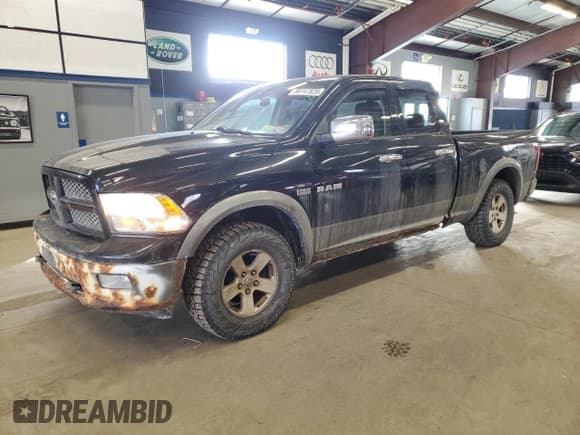✅ 2009 Dodge 1500 SLT • VIN: 1D3HV18T19S788370 • Lot: 88747525. Wystawiony na Copart z przebiegiem 131 081 mil. Bezpłatny archiwum sprzedaży aukcyjnych z USA i szczegółowy raport historii pojazdu na DreamBid. Zdjęcie 1.