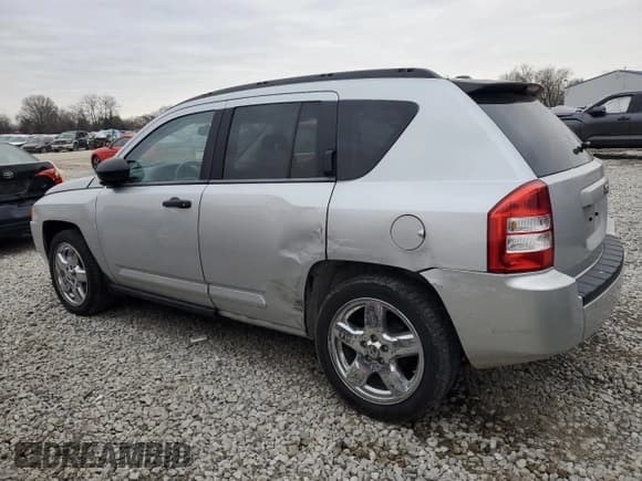 ✅ 2009 Jeep Compass • VIN: 1J8FT57B99D209998 • Lot: 82871464. Wystawiony na Copart z przebiegiem 61 068 mil. Bezpłatny archiwum sprzedaży aukcyjnych z USA i szczegółowy raport historii pojazdu na DreamBid. Zdjęcie 2.