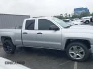 ✅ 2017 Chevrolet Silverado 1500 Custom • VIN: 1GCRCPEC1HZ308506 • Lot: 43693354. Wystawiony na IAAI z przebiegiem 160 827 mil. Bezpłatny archiwum sprzedaży aukcyjnych z USA i szczegółowy raport historii pojazdu na DreamBid. Zdjęcie 14.