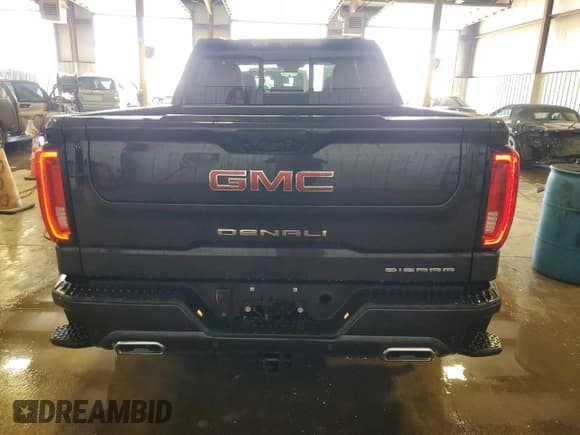 ✅ 2025 GMC Sierra 1500 Denali • VIN: 1GTUUGEL2SZ156847 • Лот: 59610215. Опубликован ранее на Copart с пробегом 1 330 миль. Бесплатный доступ к архиву аукционных продаж из США и подробный отчёт об истории автомобиля на DreamBid. Изображение 6.