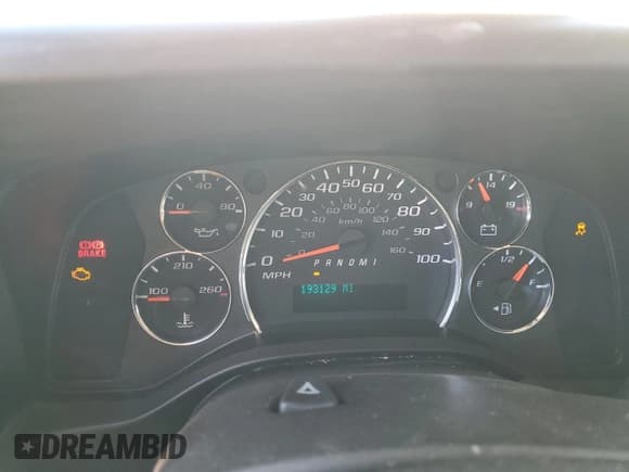 ✅ 2014 Chevrolet Express Cargo • VIN: 1GCWGFCA3E1141904 • Lot: 81519555. Listed on Copart with 193,129 mi. Free auction sales archive from the USA and detailed vehicle history report at DreamBid. Image 9.