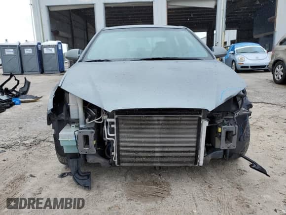 2010 Hyundai Elantra GLS z VIN KMHDU4AD9AU904711, wystawiony jako Copart lot #74401324 z przebiegiem 206 756 mil mil oraz Nie do naprawy • Non repairable. Historia ofert i sprzedaży dostępna na DreamBid. Obrazek 5.