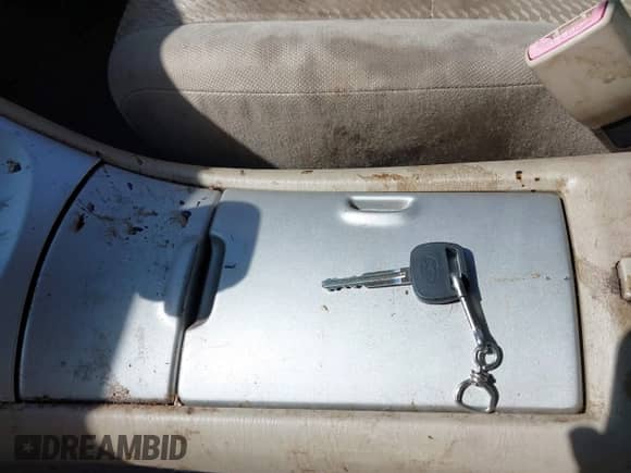 2004 Toyota Highlander с VIN JTEGD21A540076319, выставлен на аукционе IAAI как лот 43089223 с пробегом 200 677 миль миль и . История ставок и продаж доступна на DreamBid. Изображение 11.