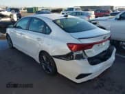 ✅ 2021 Kia Forte GT-Line • VIN: 3KPF34AD4ME310286 • Lot: 43431650. Wystawiony na IAAI z przebiegiem 126 686 mil. Bezpłatny archiwum sprzedaży aukcyjnych z USA i szczegółowy raport historii pojazdu na DreamBid. Zdjęcie 3.