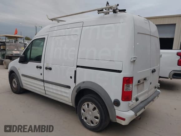 ✅ 2013 Ford Transit Connect XLT • VIN: NM0LS7BN0DT176654 • Lot: 43794331. Wystawiony na IAAI z przebiegiem 91 276 mil. Bezpłatny archiwum sprzedaży aukcyjnych z USA i szczegółowy raport historii pojazdu na DreamBid. Zdjęcie 3.