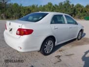 ✅ 2010 Toyota Corolla • VIN: 2T1BU4EE7AC366943 • Lot: 42386525. Wystawiony na IAAI z przebiegiem 194 409 mil. Bezpłatny archiwum sprzedaży aukcyjnych z USA i szczegółowy raport historii pojazdu na DreamBid. Zdjęcie 4.