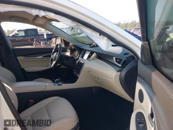 ✅ 2019 Infiniti QX50 Essential • VIN: 3PCAJ5M11KF139690 • Lot: 41760165. Listed on IAAI with 31,621 mi. Free auction sales archive from the USA and detailed vehicle history report at DreamBid. Image 5.