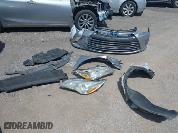 2015 Toyota Camry LE with VIN 4T1BD1FK2FU168750, listed as a IAAI auction lot 42676958 with 128,327 mi miles and . Bid and sale history available at DreamBid. Image 12.