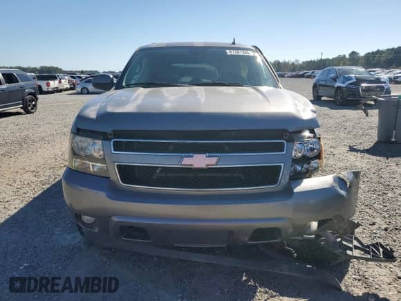 2008 Chevrolet Tahoe LTZ с VIN 1GNFC13018J194599, выставлен на аукционе Copart как лот 87207335 с пробегом 254 975 миль миль и Списание • Salvage title. История ставок и продаж доступна на DreamBid. Изображение 5.