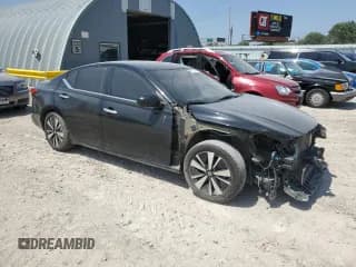 ✅ 2021 Nissan Altima SV • VIN: 1N4BL4DV0MN351096 • Lot: 64757015. Listed on Copart with 66,382 mi. Free auction sales archive from the USA and detailed vehicle history report at DreamBid. Image 4.