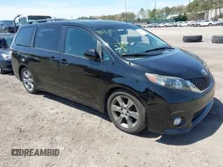 ✅ 2012 Toyota Sienna SE • VIN: 5TDXK3DC7CS262033 • Lot: 42135817. Listed on IAAI with 134,546 mi. Free auction sales archive from the USA and detailed vehicle history report at DreamBid. Image 1.