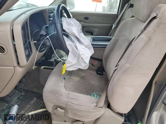 2002 Chevrolet Silverado 1500 LS z VIN 1GCEK14V72Z131503, wystawiony jako Copart lot #52326775 z przebiegiem Nie podano mil oraz Szkoda całkowita • Salvage title. Historia ofert i sprzedaży dostępna na DreamBid. Obrazek 7.