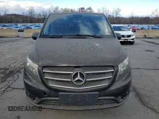 ✅ 2018 Mercedes-Benz Metris Passenger • VIN: WD4PG2EE5J3493528 • Lot: 91497015. Wystawiony na Copart z przebiegiem 160 879 mil. Bezpłatny archiwum sprzedaży aukcyjnych z USA i szczegółowy raport historii pojazdu na DreamBid. Zdjęcie 5.