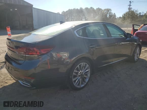 ✅ 2020 Kia Cadenza Limited • VIN: KNALC4J16L5234196 • Lot: 90893805. Wystawiony na Copart z przebiegiem 31 090 mil. Bezpłatny archiwum sprzedaży aukcyjnych z USA i szczegółowy raport historii pojazdu na DreamBid. Zdjęcie 3.