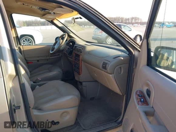 ✅ 2002 Oldsmobile Silhouette GLS • VIN: 1GHDX03E52D104042 • Lot: 41769862. Wystawiony na IAAI z przebiegiem 126 985 mil. Bezpłatny archiwum sprzedaży aukcyjnych z USA i szczegółowy raport historii pojazdu na DreamBid. Zdjęcie 5.