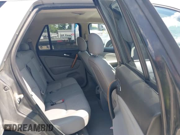 ✅ 2007 Saturn VUE V6 • VIN: 5GZCZ63497S839825 • Lot: 42701401. Listed on IAAI with 215,029 mi. Free auction sales archive from the USA and detailed vehicle history report at DreamBid. Image 8.