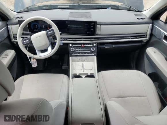 ✅ 2024 Hyundai Santa Fe SE • VIN: 5NMP1DGL4RH062713 • Lot: 65557985. Listed on Copart with 17,027 mi. Free auction sales archive from the USA and detailed vehicle history report at DreamBid. Image 8.