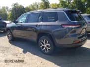 ✅ 2025 Jeep Grand Cherokee Limited • VIN: 1C4RJKBG0S8711132 • Lot: 71666455. Wystawiony na Copart z przebiegiem Nie podano. Bezpłatny archiwum sprzedaży aukcyjnych z USA i szczegółowy raport historii pojazdu na DreamBid. Zdjęcie 2.
