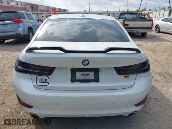 ✅ 2020 BMW 3 Series 330i xDrive • VIN: 3MW5R7J09L8B09941 • Lot: 43489431. Wystawiony na IAAI z przebiegiem 55 997 mil. Bezpłatny archiwum sprzedaży aukcyjnych z USA i szczegółowy raport historii pojazdu na DreamBid. Zdjęcie 17.