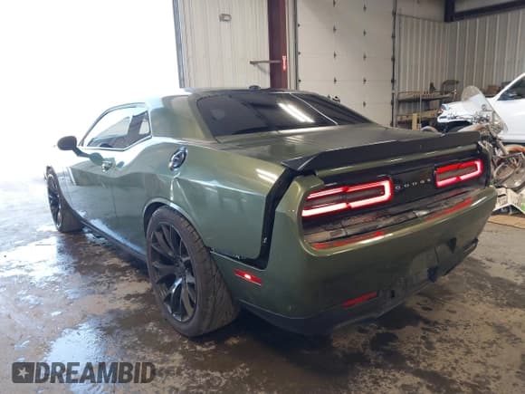 ✅ 2018 Dodge Challenger R/T • VIN: 2C3CDZBT6JH328084 • Лот: 42148701. Опубликован ранее на IAAI с пробегом 175 338 миль. Бесплатный доступ к архиву аукционных продаж из США и подробный отчёт об истории автомобиля на DreamBid. Изображение 3.