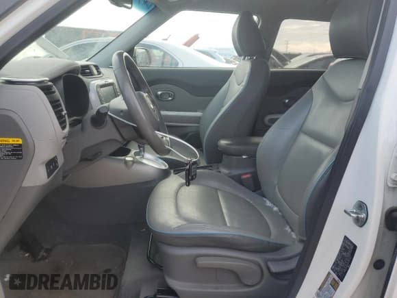 ✅ 2016 Kia Soul + • VIN: KNDJX3AE7G7014720 • Lot: 88438855. Listed on Copart with 37,286 mi. Free auction sales archive from the USA and detailed vehicle history report at DreamBid. Image 7.