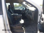 ✅ 2022 Chevrolet Silverado 1500 Work Truck • VIN: 1GCPAAEK3NZ601546 • Lot: 43641816. Wystawiony na IAAI z przebiegiem 66 191 mil. Bezpłatny archiwum sprzedaży aukcyjnych z USA i szczegółowy raport historii pojazdu na DreamBid. Zdjęcie 5.