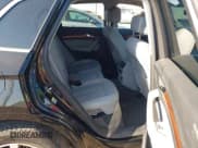 ✅ 2022 Audi Q5 S line Premium Plus • VIN: WA1EAAFY4N2085386 • Lot: 43325714. Wystawiony na IAAI z przebiegiem 20 951 mil. Bezpłatny archiwum sprzedaży aukcyjnych z USA i szczegółowy raport historii pojazdu na DreamBid. Zdjęcie 8.