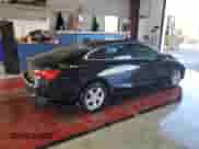 2020 Chevrolet Malibu LS z VIN 1G1ZC5ST7LF046695, wystawiony jako Copart lot #84892815 z przebiegiem 99 704 mil mil oraz Szkoda całkowita • Salvage title. Historia ofert i sprzedaży dostępna na DreamBid. Obrazek 3.