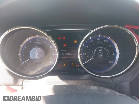 ✅ 2012 Hyundai Sonata SE • VIN: 5NPEC4AB5CH496232 • Lot: 43479838. Listed on IAAI with 179,662 mi. Free auction sales archive from the USA and detailed vehicle history report at DreamBid. Image 7.