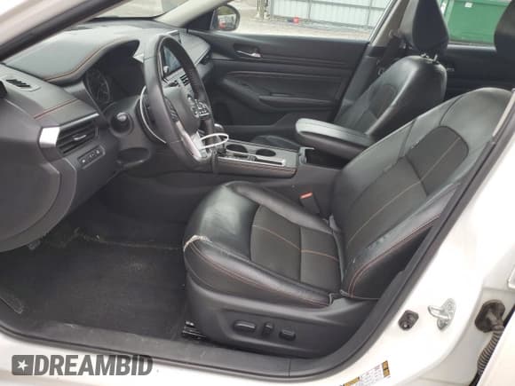 ✅ 2020 Nissan Altima SR • VIN: 1N4BL4CV9LC189299 • Lot: 89895905. Wystawiony na Copart z przebiegiem 133 257 mil. Bezpłatny archiwum sprzedaży aukcyjnych z USA i szczegółowy raport historii pojazdu na DreamBid. Zdjęcie 7.