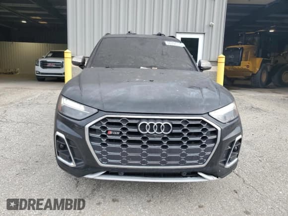 ✅ 2022 Audi SQ5 Premium Plus • VIN: WA1B4AFY2N2092122 • Лот: 66394155. Опубликован ранее на Copart с пробегом 25 888 миль. Бесплатный доступ к архиву аукционных продаж из США и подробный отчёт об истории автомобиля на DreamBid. Изображение 5.