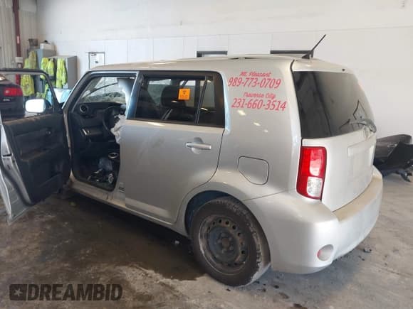 ✅ 2011 Scion xB • VIN: JTLZE4FE0B1126847 • Лот: 43037352. Опубликован ранее на IAAI с пробегом Не указан. Бесплатный доступ к архиву аукционных продаж из США и подробный отчёт об истории автомобиля на DreamBid. Изображение 3.