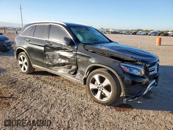 ✅ 2019 Mercedes-Benz GLC 300 • VIN: WDC0G4JB6KV141111 • Lot: 91237505. Wystawiony na Copart z przebiegiem 82 790 mil. Bezpłatny archiwum sprzedaży aukcyjnych z USA i szczegółowy raport historii pojazdu na DreamBid. Zdjęcie 4.
