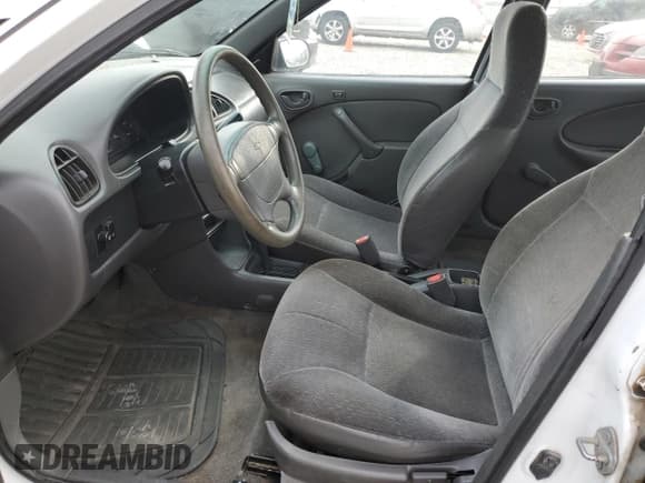 ✅ 2001 Chevrolet Metro Lsi • VIN: 2C1MR522X16713531 • Лот: 81831334. Опубликован ранее на Copart с пробегом 146 481 миль. Бесплатный доступ к архиву аукционных продаж из США и подробный отчёт об истории автомобиля на DreamBid. Изображение 7.