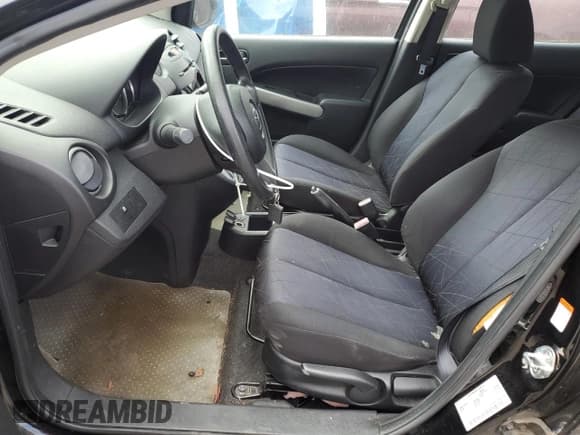 ✅ 2011 Mazda 2 Sport • VIN: JM1DE1HYXB0124394 • Лот: 64396205. Опубликован ранее на Copart с пробегом 89 806 миль. Бесплатный доступ к архиву аукционных продаж из США и подробный отчёт об истории автомобиля на DreamBid. Изображение 7.