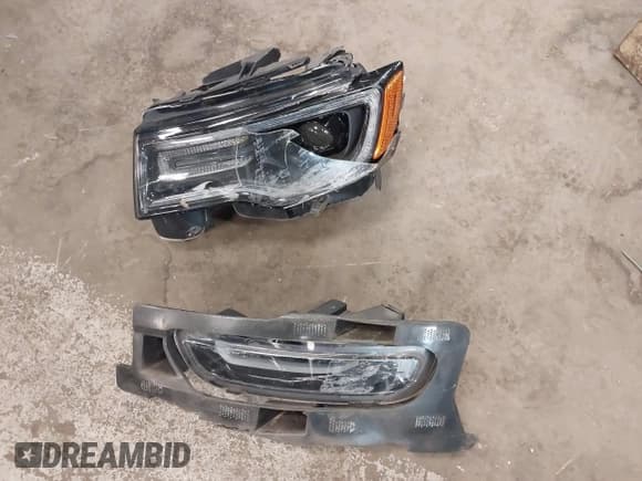 ✅ 2021 Jeep Grand Cherokee Overland • VIN: 1C4RJFCG6MC756825 • Lot: 42234963. Listed on IAAI with 57,896 mi. Free auction sales archive from the USA and detailed vehicle history report at DreamBid. Image 12.