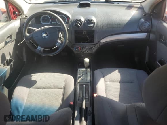 ✅ 2007 Chevrolet Aveo LS • VIN: KL1TD56657B086924 • Lot: 46470835. Wystawiony na Copart z przebiegiem 169 031 mil. Bezpłatny archiwum sprzedaży aukcyjnych z USA i szczegółowy raport historii pojazdu na DreamBid. Zdjęcie 8.