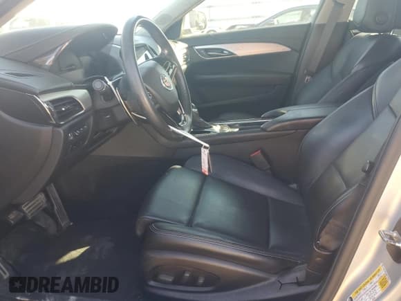 ✅ 2013 Cadillac ATS Premium • VIN: 1G6AL5SX3D0174527 • Lot: 92879735. Wystawiony na Copart z przebiegiem 150 827 mil. Bezpłatny archiwum sprzedaży aukcyjnych z USA i szczegółowy raport historii pojazdu na DreamBid. Zdjęcie 7.