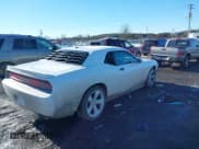 ✅ 2014 Dodge Challenger SXT • VIN: 2C3CDYAG0EH101929 • Lot: 41297567. Wystawiony na IAAI z przebiegiem 117 413 mil. Bezpłatny archiwum sprzedaży aukcyjnych z USA i szczegółowy raport historii pojazdu na DreamBid. Zdjęcie 4.