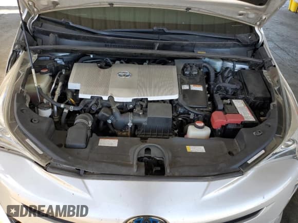 ✅ 2016 Toyota Prius Three Touring • VIN: JTDKARFUXG3008717 • Lot: 81805325. Wystawiony na Copart z przebiegiem 240 737 mil. Bezpłatny archiwum sprzedaży aukcyjnych z USA i szczegółowy raport historii pojazdu na DreamBid. Zdjęcie 11.