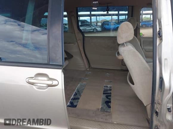 ✅ 2003 Mazda MPV LX • VIN: JM3LW28A030343309 • Lot: 43112194. Listed on IAAI with 240,611 mi. Free auction sales archive from the USA and detailed vehicle history report at DreamBid. Image 8.