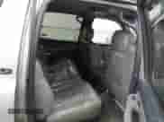 2000 Chevrolet Suburban LT с VIN 3GNFK16T9YG130739, выставлен на аукционе IAAI как лот 41943223 с пробегом 300 952 миль миль и . История ставок и продаж доступна на DreamBid. Изображение 8.