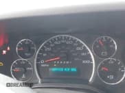 ✅ 2025 Chevrolet Express Cargo • VIN: 1GCWGAFP8S1103776 • Lot: 43691711. Wystawiony na IAAI z przebiegiem 9 870 mil. Bezpłatny archiwum sprzedaży aukcyjnych z USA i szczegółowy raport historii pojazdu na DreamBid. Zdjęcie 7.