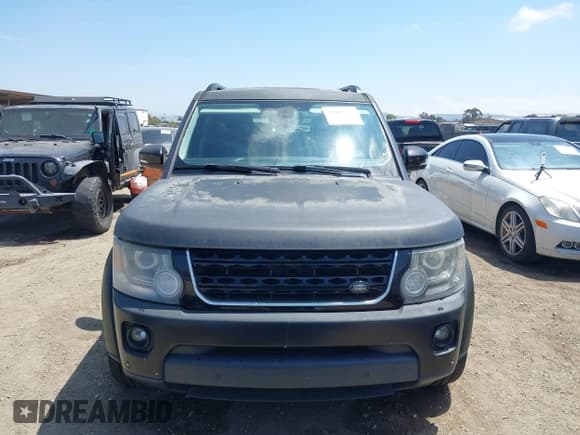 ✅ 2016 Land Rover LR4 HSE Lux • VIN: SALAK2V65GA793235 • Лот: 42803732. Опубликован ранее на IAAI с пробегом 132 768 миль. Бесплатный доступ к архиву аукционных продаж из США и подробный отчёт об истории автомобиля на DreamBid. Изображение 12.