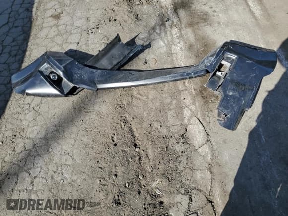 ✅ 2016 Ford Flex Limited • VIN: 2FMHK6D82GBA03342 • Lot: 85896795. Wystawiony na Copart z przebiegiem 121 768 mil. Bezpłatny archiwum sprzedaży aukcyjnych z USA i szczegółowy raport historii pojazdu na DreamBid. Zdjęcie 13.