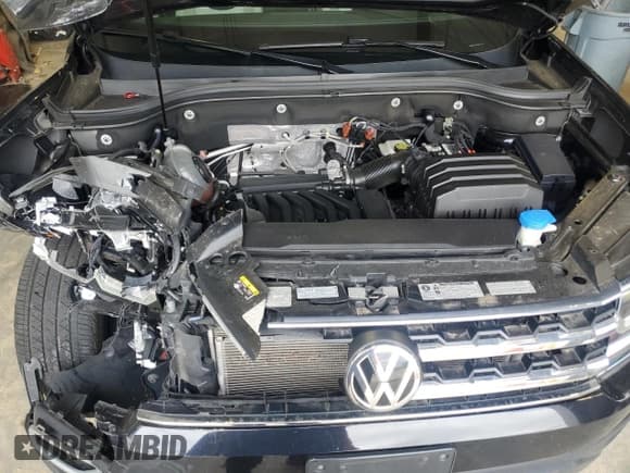 ✅ 2019 Volkswagen Atlas SEL Premium • VIN: 1V2NR2CA3KC621499 • Lot: 53777925. Listed on Copart with 108,604 mi. Free auction sales archive from the USA and detailed vehicle history report at DreamBid. Image 12.