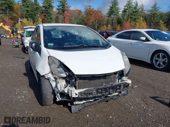 ✅ 2009 Honda Fit • VIN: JHMGE88209S052393 • Лот: 43515216. Опубликован ранее на IAAI с пробегом 370 360 миль. Бесплатный доступ к архиву аукционных продаж из США и подробный отчёт об истории автомобиля на DreamBid. Изображение 6.