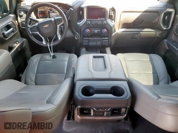 ✅ 2021 Chevrolet Silverado 1500 LTZ • VIN: 3GCUYGET3MG326379 • Lot: 70348725. Wystawiony na Copart z przebiegiem 102 813 mil. Bezpłatny archiwum sprzedaży aukcyjnych z USA i szczegółowy raport historii pojazdu na DreamBid. Zdjęcie 8.